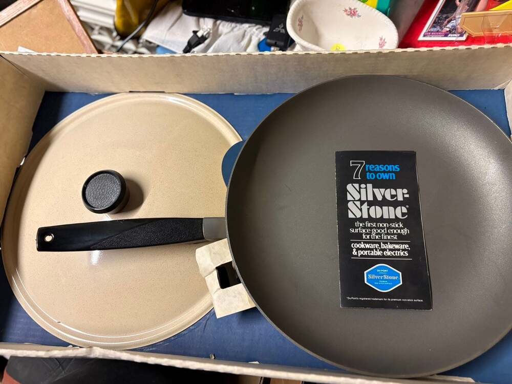 Vintage 12 1/2 Inch Skillet and Cover with SilverStone Non-Stick Surface